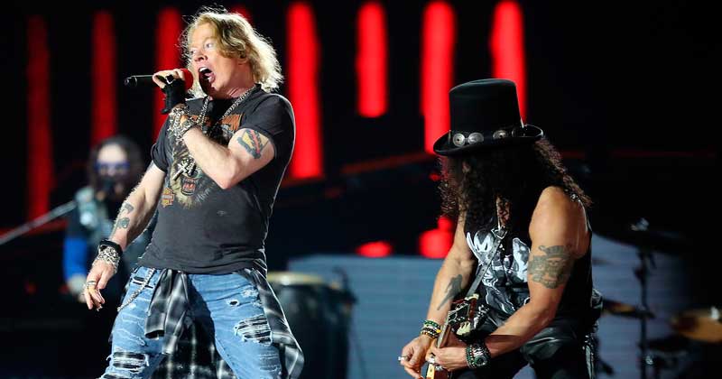 Guns N’ Roses ganha exposição de itens históricos em shopping paulistano