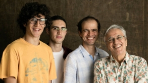 Caetano Veloso e seus filhos protagonizam show em São Paulo