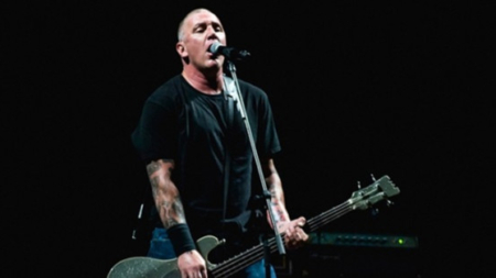 CJ Ramone confirma oficialmente mais uma turnê na América Latina