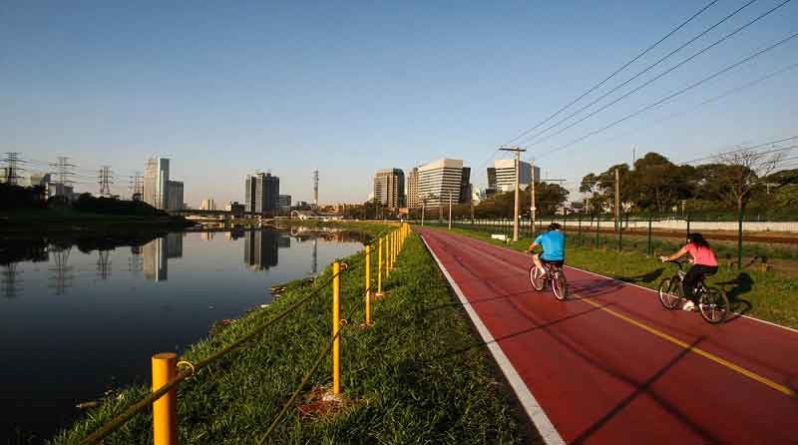 Ciclofaixa da Marginal Pinheiros foi reaberta hoje após meses de inatividade