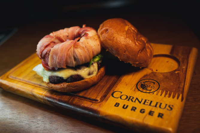 Cornelius Burger estreia no Burger Fest
