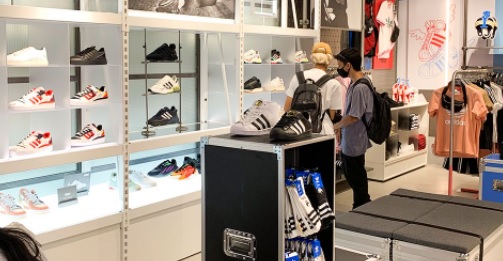 jazz gobierno compilar Primeira loja focada em Sneakers Adidas completa 3 meses em São Paulo