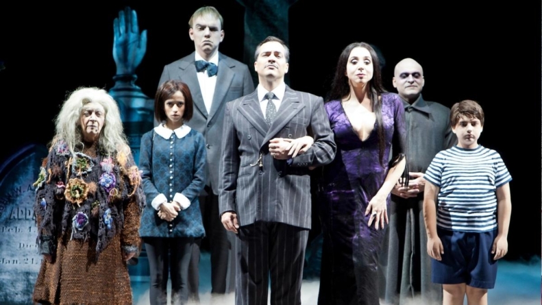 Musical “A Família Addams” entra nas últimas semanas em cartaz