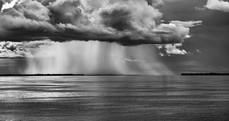 Exposição “Amazônia”, de Sebastião Salgado, em cartaz no Sesc Pompeia