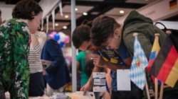 Salão do Estudante esclarece dúvidas sobre como estudar no exterior