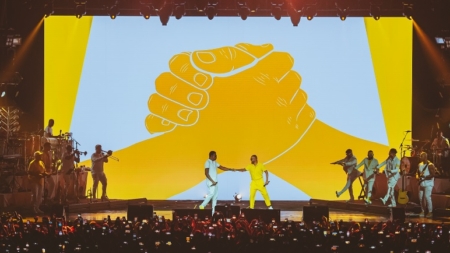 Seu Jorge e Alexandre Pires marcam novas datas da tour “Irmãos” em São Paulo