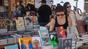 Praça Charles Miller recebe feira do livro com entrada gratuita até domingo