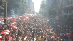 27ª Parada do Orgulho LGBTQIAP+: saiba como foi o evento, realizado ontem na capital