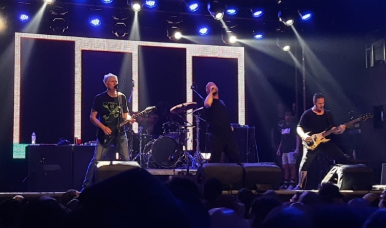 Black Flag celebra 40 anos de “My War” com show de quase 2 horas em São Paulo