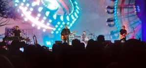 Bryan Adams passeia por sua carreira em show de 31 músicas na Vibra São Paulo